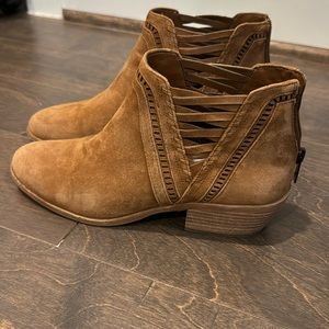 Vince camuto brown booties